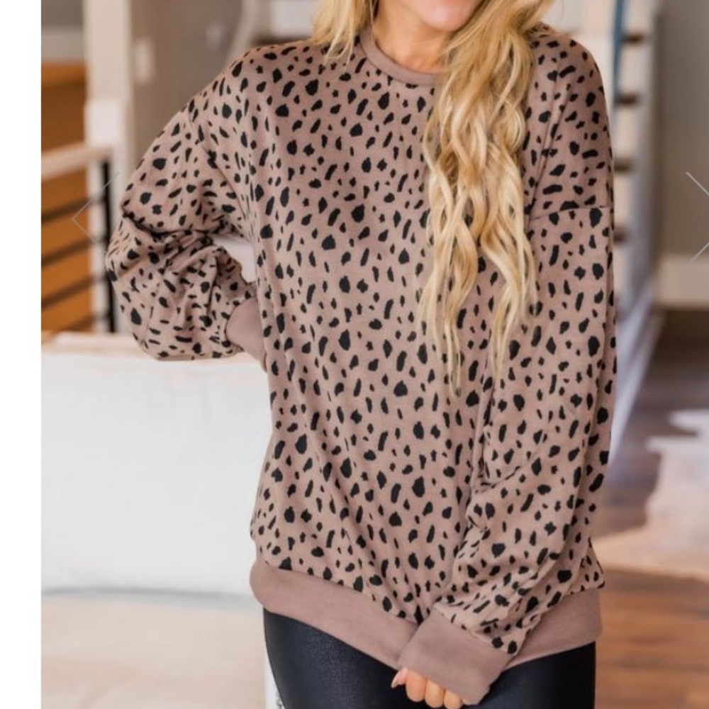 💕Leopard Pullover Small - Picture 4 of 10